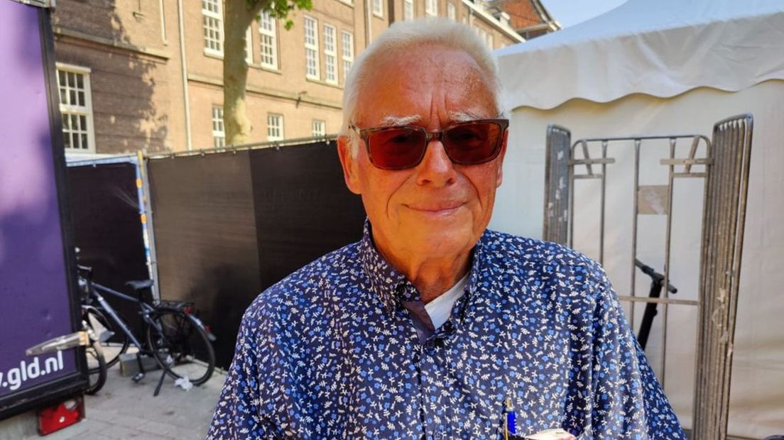 Hans is net te laat met aanmelden.