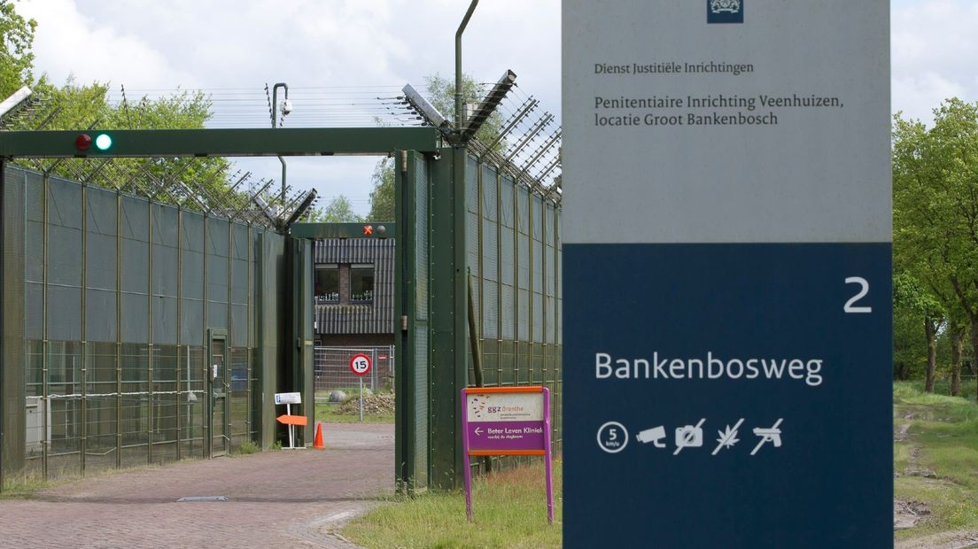 De ingang van de voormalige gevangenis Groot Bankenbosch in Veenhuizen