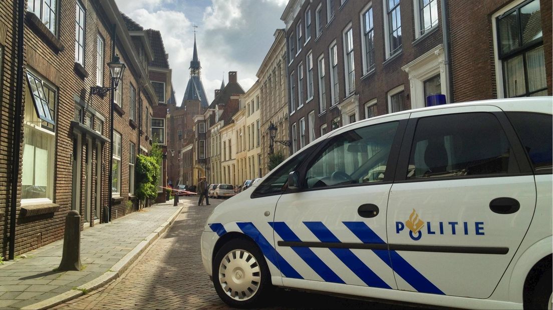 Rechtbank Overijssel schouwt in woning Koestraat
