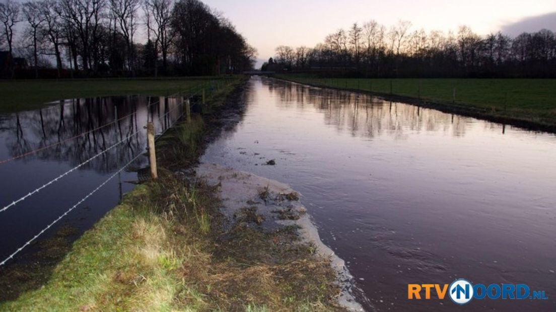 Foto's en beelden hoogwater in Groningen [donderdag] RTV Noord