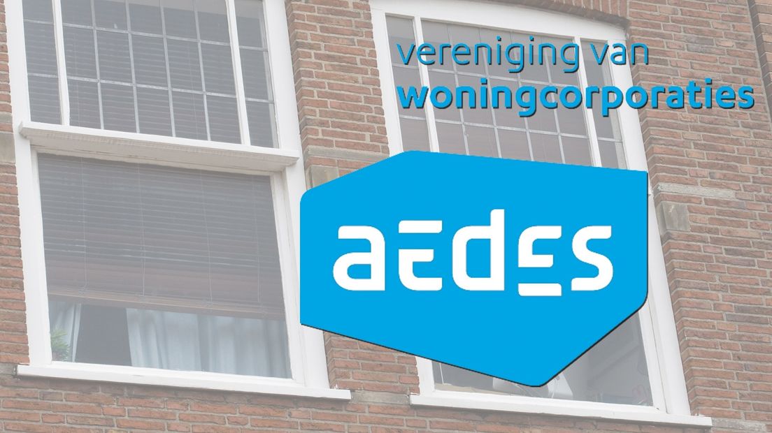 Woningcorporatiemedewerkers in Groningen staken dinsdag voor een betere cao.