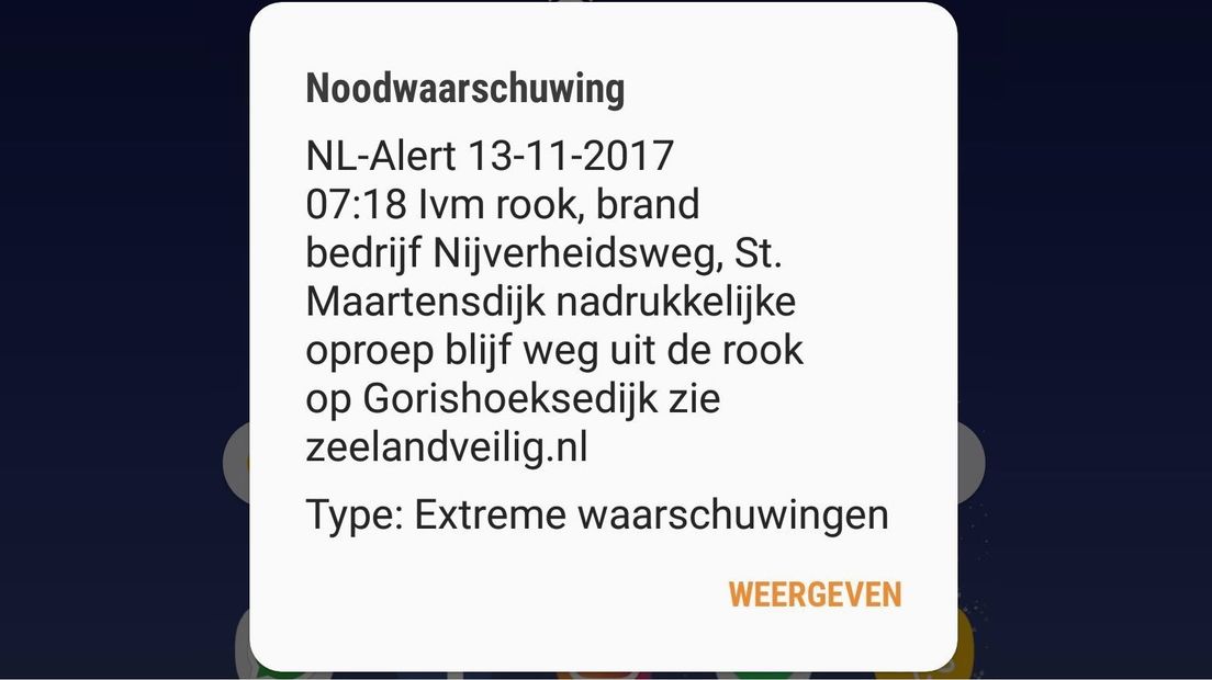 De veiligheidsregio stuurde een deze NL-Alert uit in de omgeving van de brand.