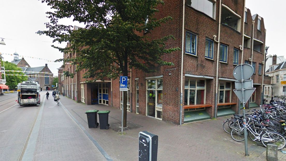 Kartoffel zit op de hoek van de Lange Jansstraat en de Slachtstraat.