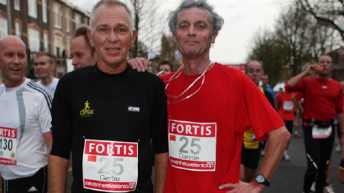 Zes lopers bedwingen over enkele weken voor de dertigste keer de zeven heuvels van de Zevenheuvelenloop in Nijmegen.