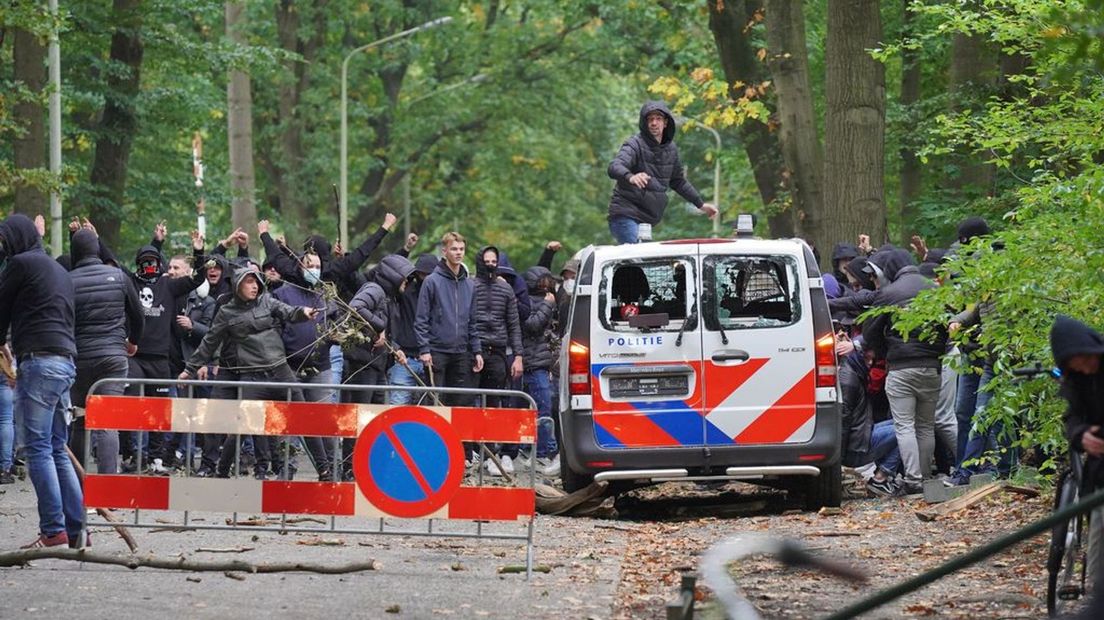 De rellen na NEC-Vitesse.