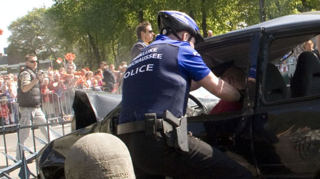 Politie houdt bestuurder aan