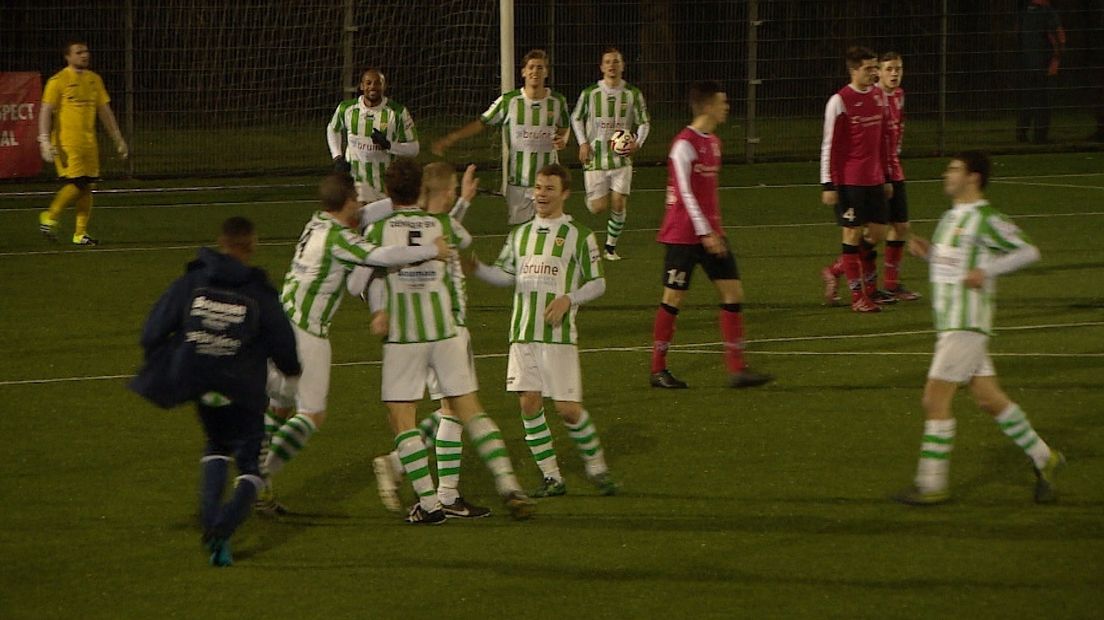 Kloetinge viert de 1-2