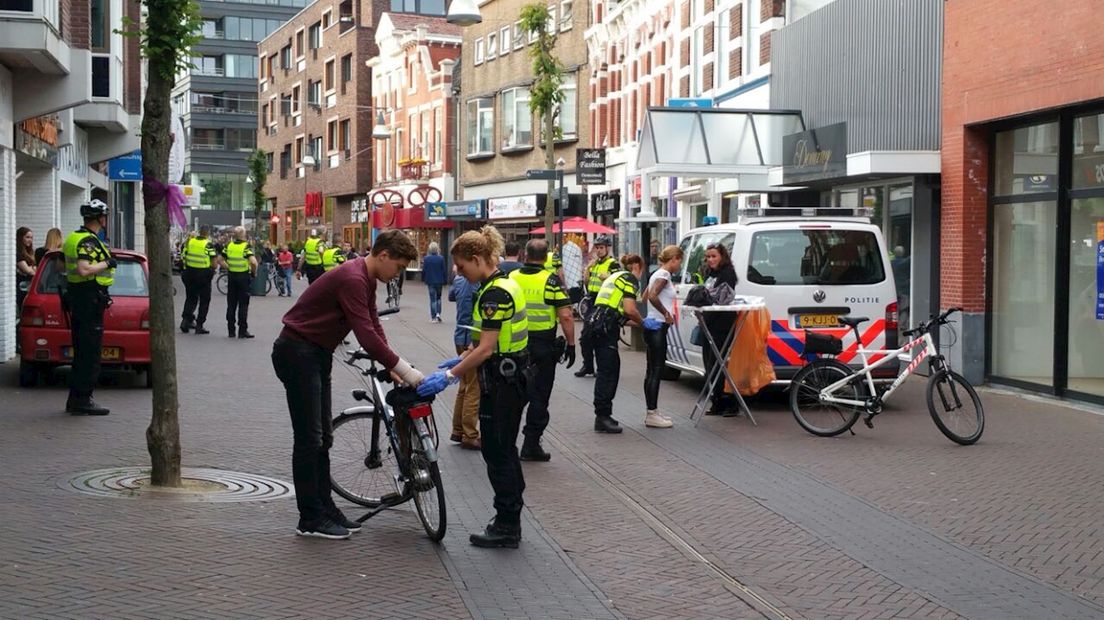 Drugscontrole in centrum Enschede