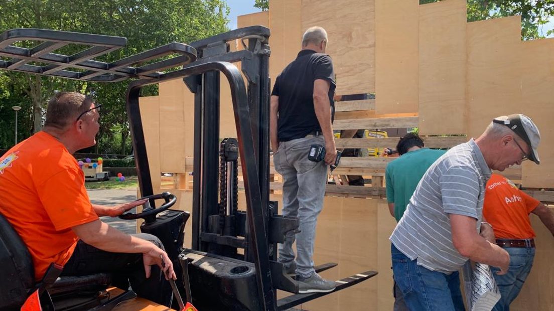 Ondanks de regen is het team in Alphen op een prachtige eindstand terechtgekomen: 499 punten en 600 euro. Het verschil met IJzevoorde is maar één punt, net genoeg voor een voorlopig eerste plaats!