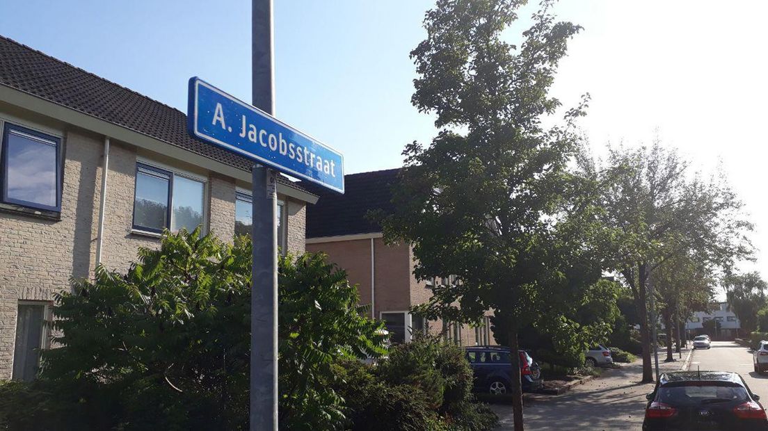 De A. Jacobsstraat in Groningen is genoemd naar Aletta Jacobs