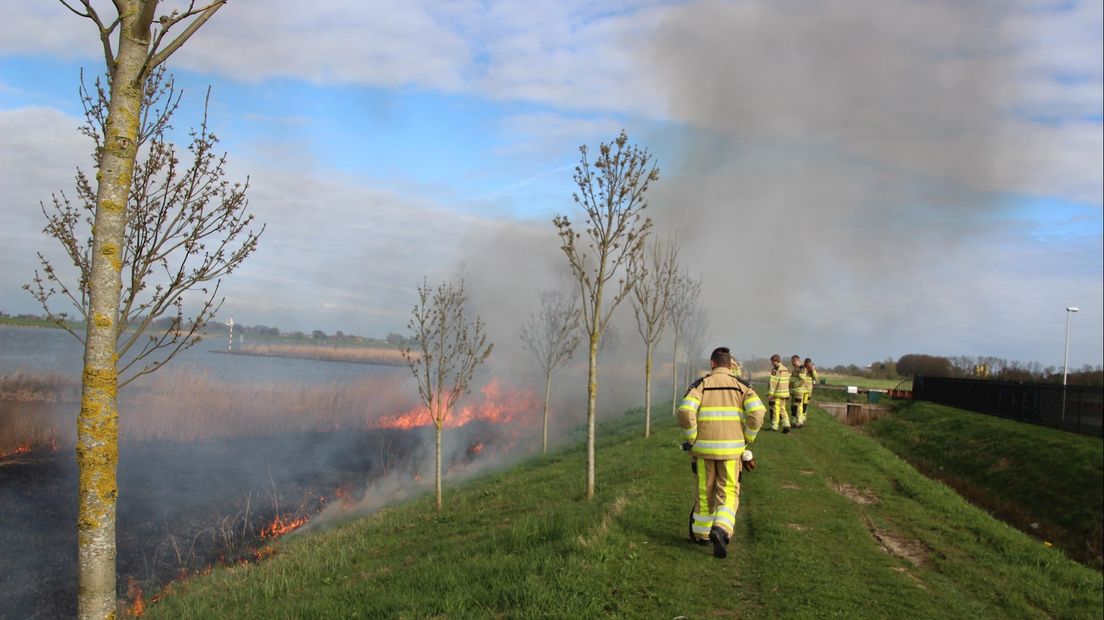 Brand langs IJssel bij Kampen