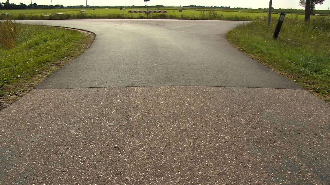 Veel verschillende asfaltmengsels op de weg