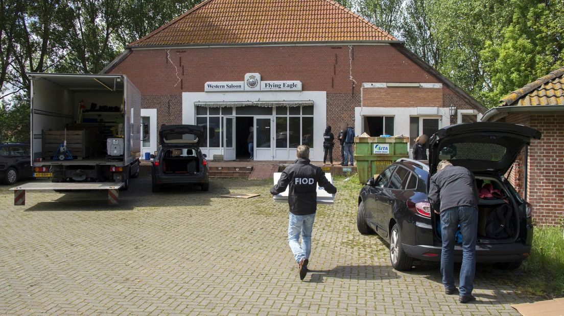 In een huis aan de Schepperbuurt in Termunterzijl werd een hennepkwekerij gevonden
