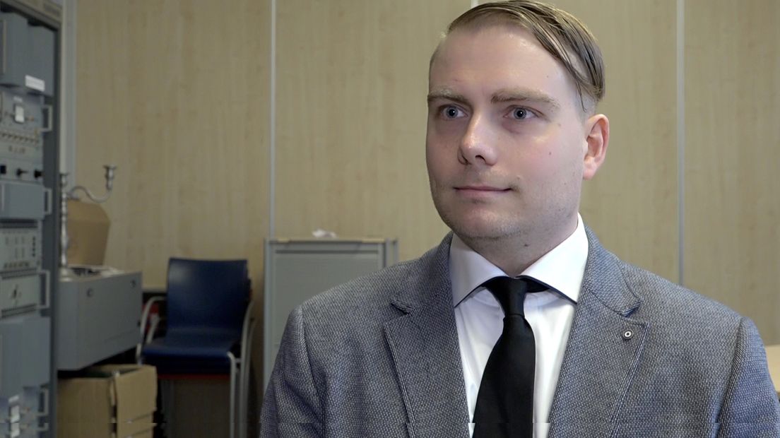 Tom Kuilder, de lijsttrekker van de PVV in Emmen (Rechten: Steven Stegen / RTV Drenthe)