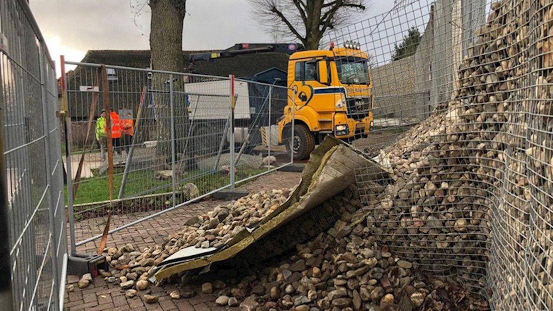 De ingestorte geluidswal in Spier
