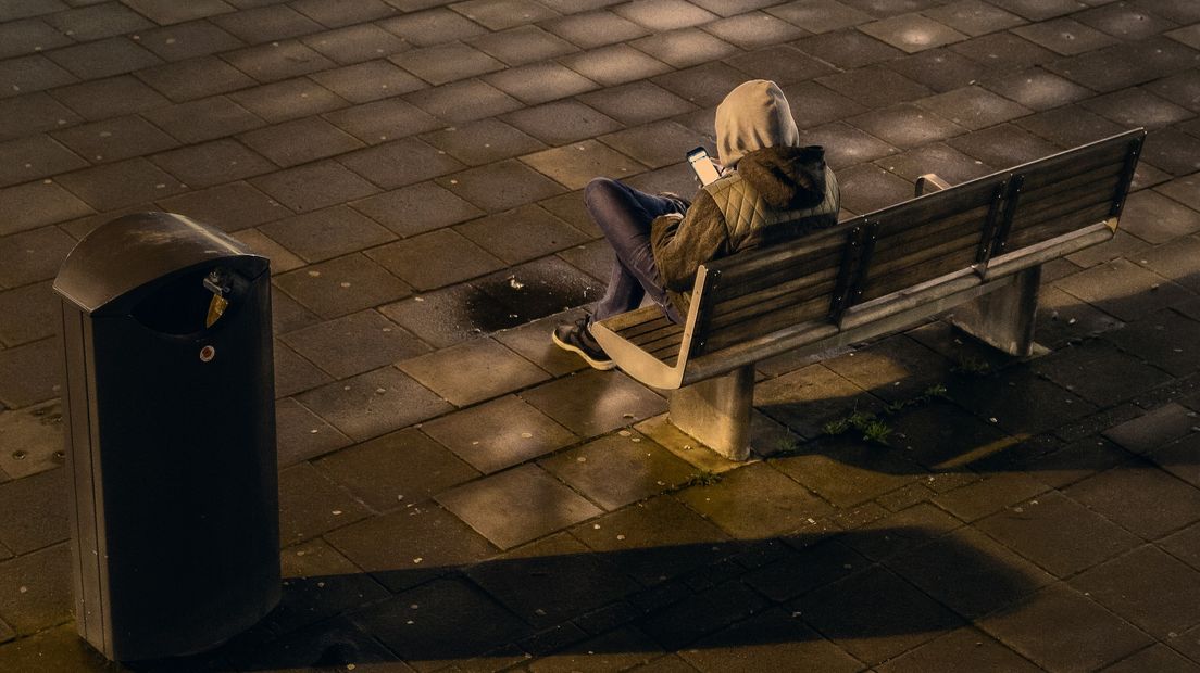 Stalkers wachten hun slachtoffers op of vallen ze lastig via de telefoon (Rechten: Pixabay)