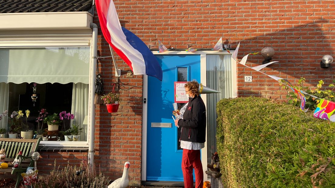Marijke Vogelzang wordt feestelijk ontvangen bij een cliënt