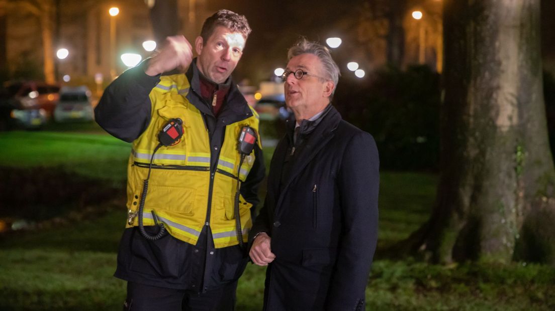 Burgemeester Metz tijdens de brand.