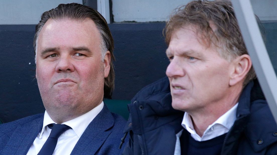 Jeffrey van As (l) samen met ADO-trainer Fons Groenendijk.