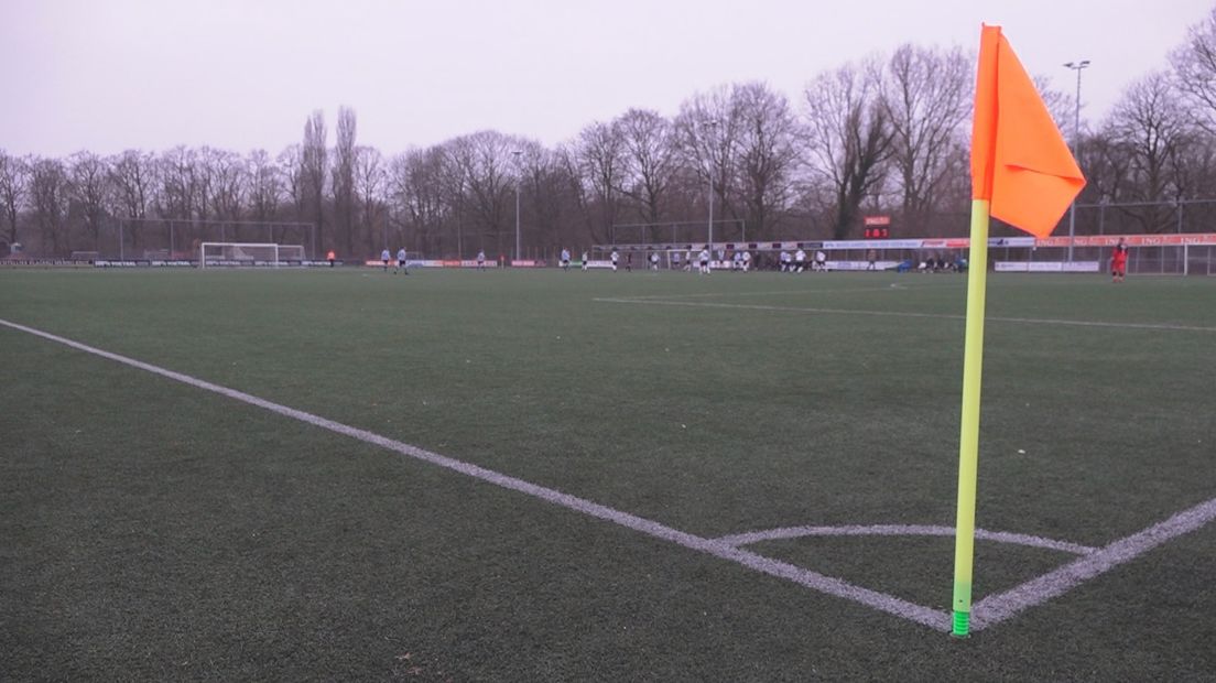 SC Stadspark houdt de club de gemeente Groningen verantwoordelijk voor eventuele blessures.