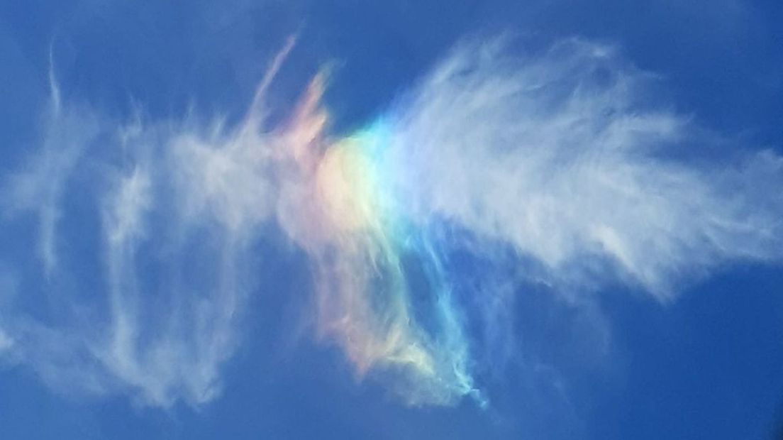 Een wolk in de vorm van een feniks.