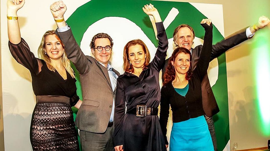 Marianne Thieme en Femke Merel Arissen met hun nieuwe PvdD-fractie.