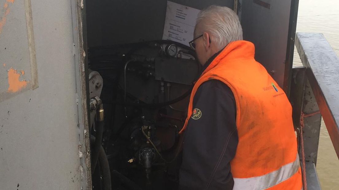 Waterschap Rijn en IJssel heeft de stuwen in rivier de Berkel woensdagmorgen weer opengezet. Door een breuk in een ondergrondse persleiding raakte de rivier ernstig vervuild. De grote schoonmaak van de Berkel bij Lochem is sneller achter de rug dan gedacht.