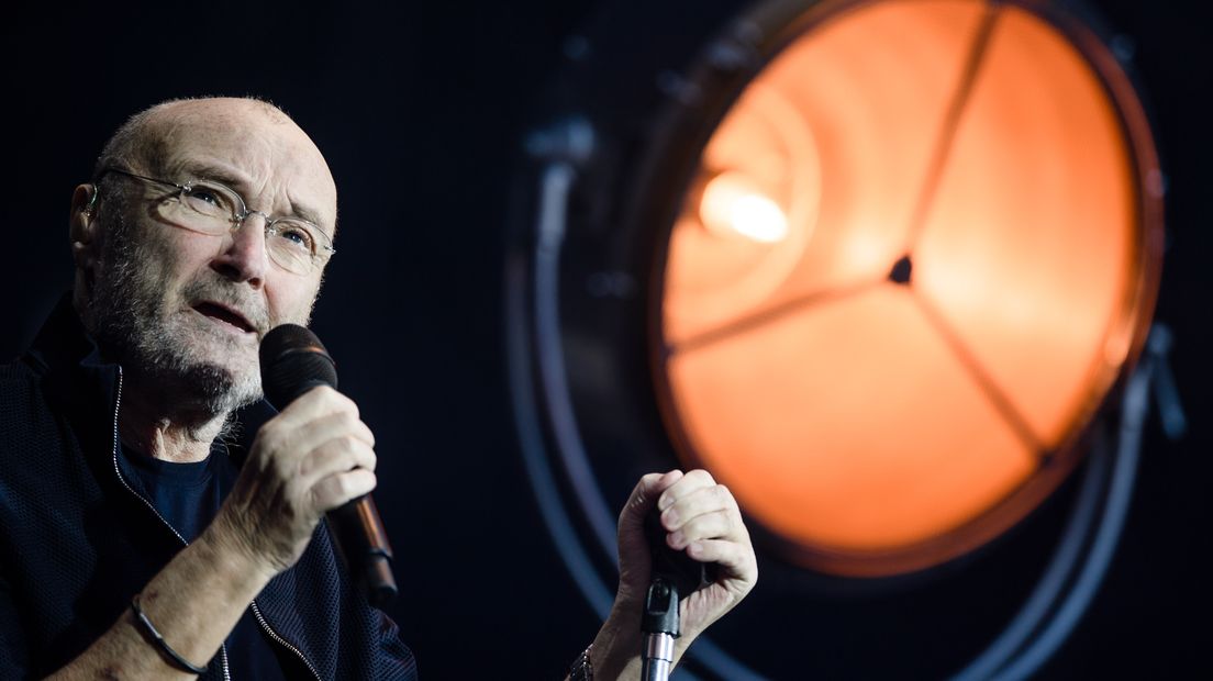 Het verkeersinfarct in en rondom Nijmegen lost langzaam op. Het verkeer in en om Nijmegen stond donderdag in de spits volledig vast. Muziekfans waren onderweg naar het Goffertpark waar vanavond Phil Collins optreedt. In de stad konden weggebruikers bijna geen kant op.