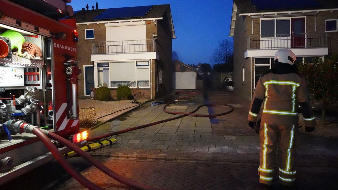 Brand breekt uit in garage in Roden RTV Drenthe