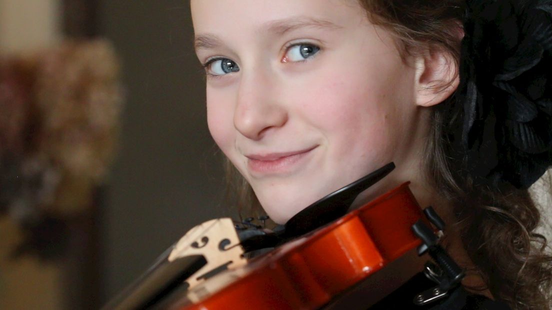 Ook speelt Raisa Ploeg viool. Net als haar moeder.