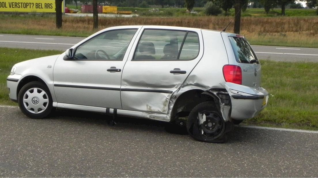 Auto's beschadigd bij ongeluk Gramsbergen
