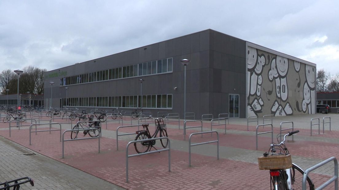 Twickel College Hengelo wordt geopend