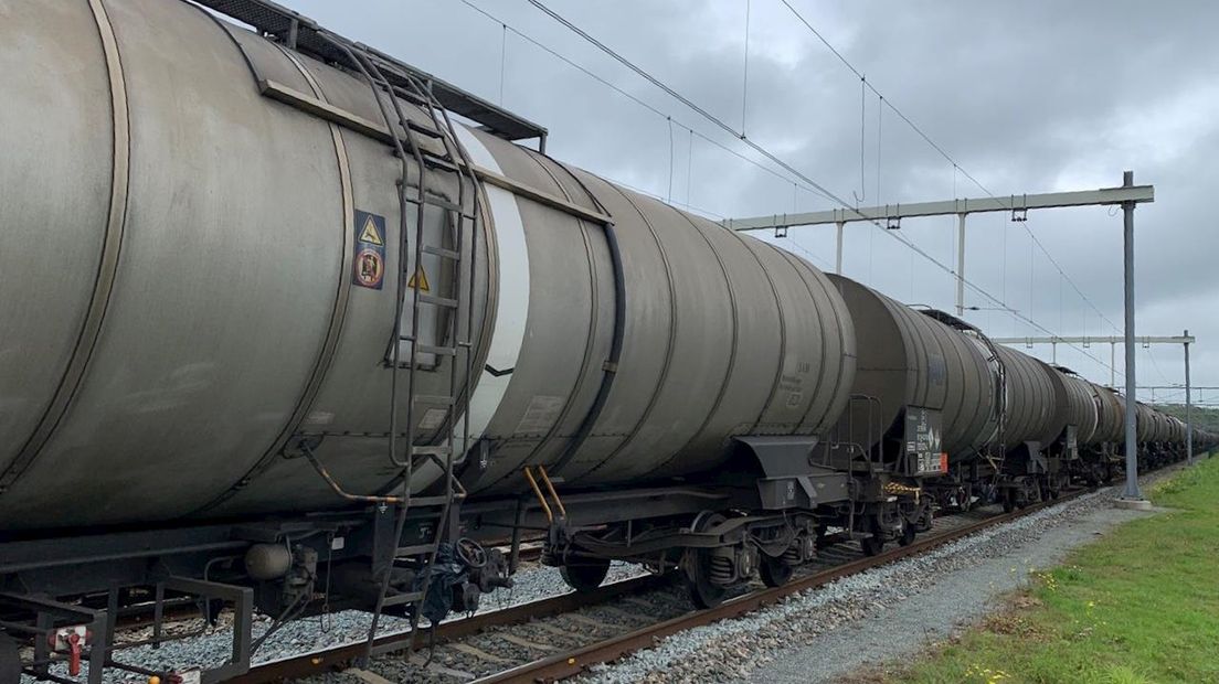 Inspectie gevaarlijke stoffen zet trein stil in Oldenzaal