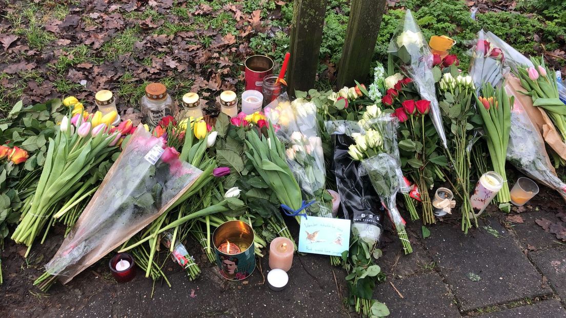 Bloemen voor Tim van der Steen