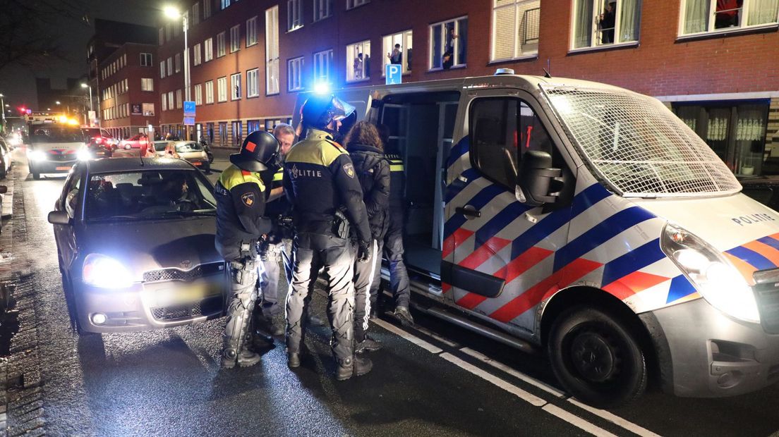 LIVE |  At least one arrest after ME intervention in Schilderswijk, now peace has returned