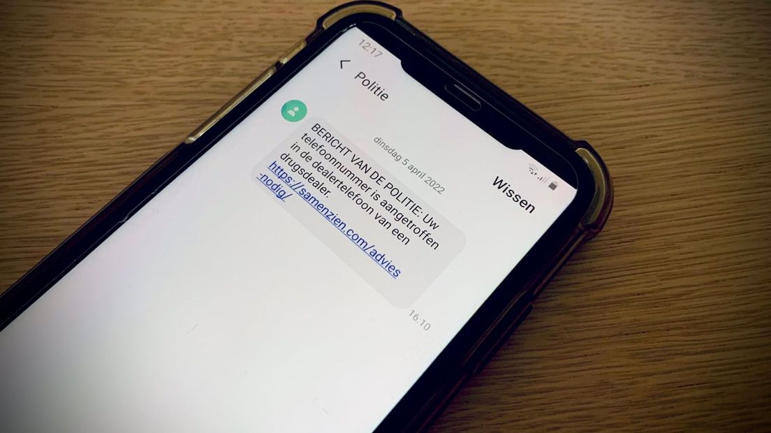 Goeree-Overflakkee police sends SMS bomb: 230 contacts from drug dealer’s phone receive a message