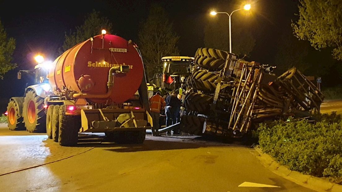 Gierwagen kantelt in Losser