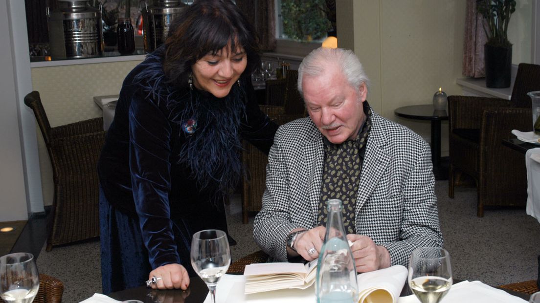Conny Meslier met Armando.