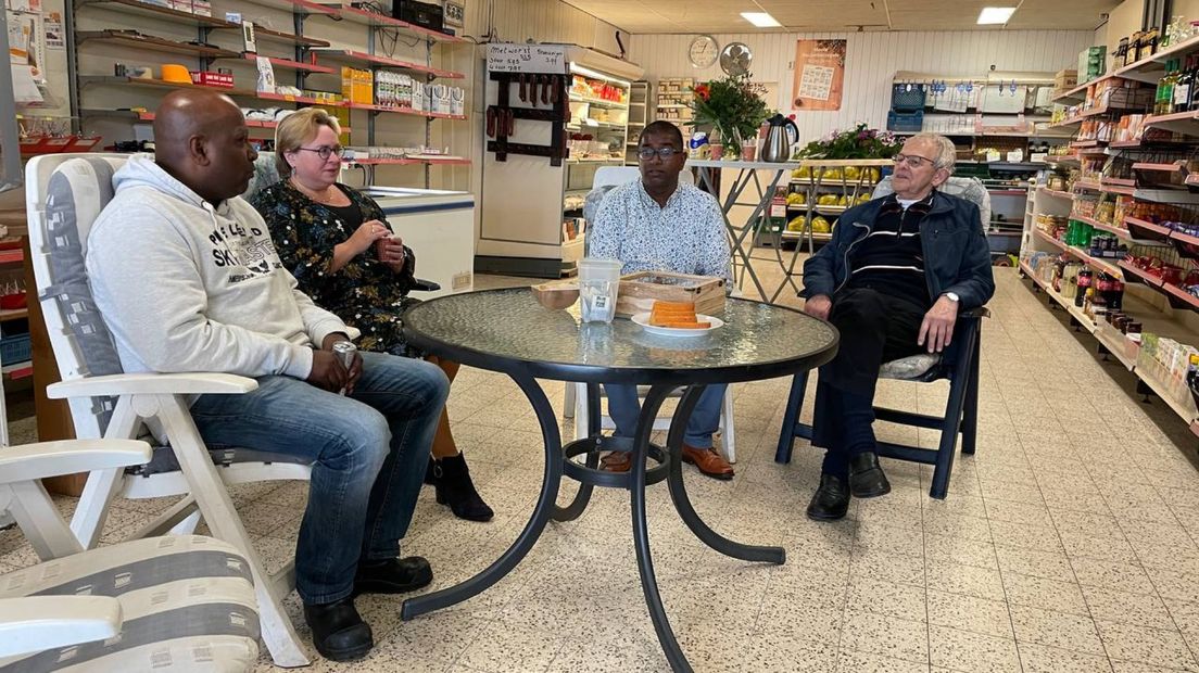 Lammert Bulder met zijn zoons Robert en René