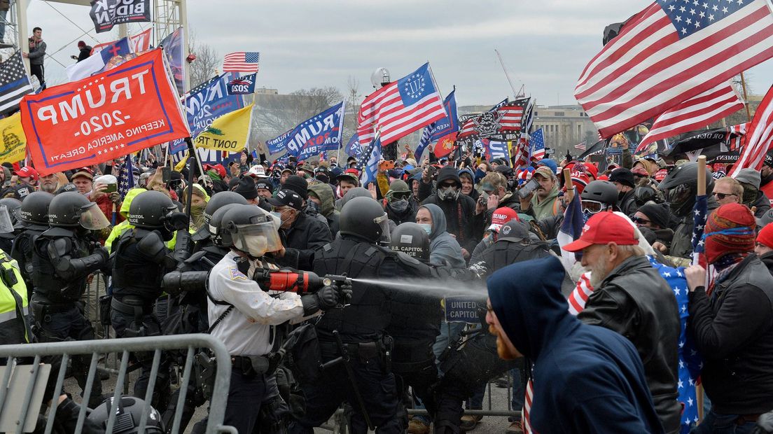 Betogers bij het Capitool in Amerika