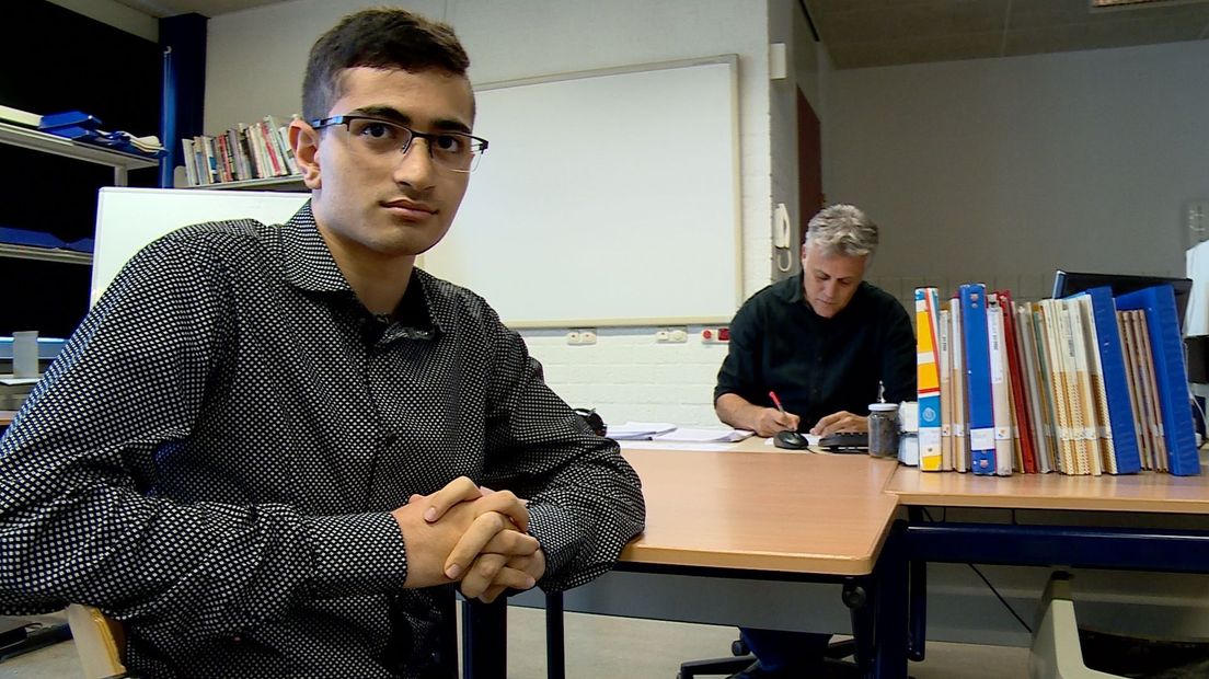 Wordt Armen (16) de nieuwe Mark Rutte? (video)