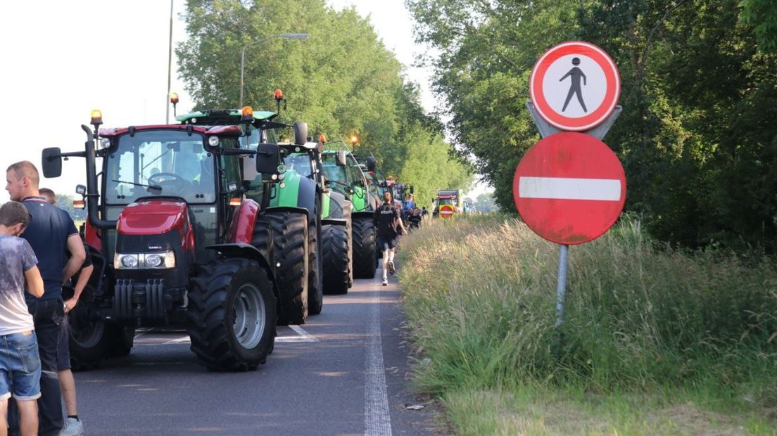 Protesterende boeren bij Noordbroek