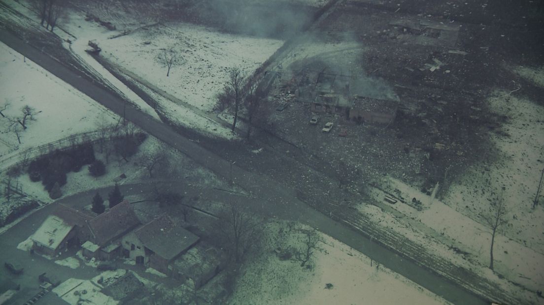 De ontploffing van de vuurwerkfabriek in Culemborg leeft nog steeds. Zondag 14 februari is het 25 jaar geleden dat er een enorme explosie plaatsvond in de vuurwerkopslagplaats in Culemborg.