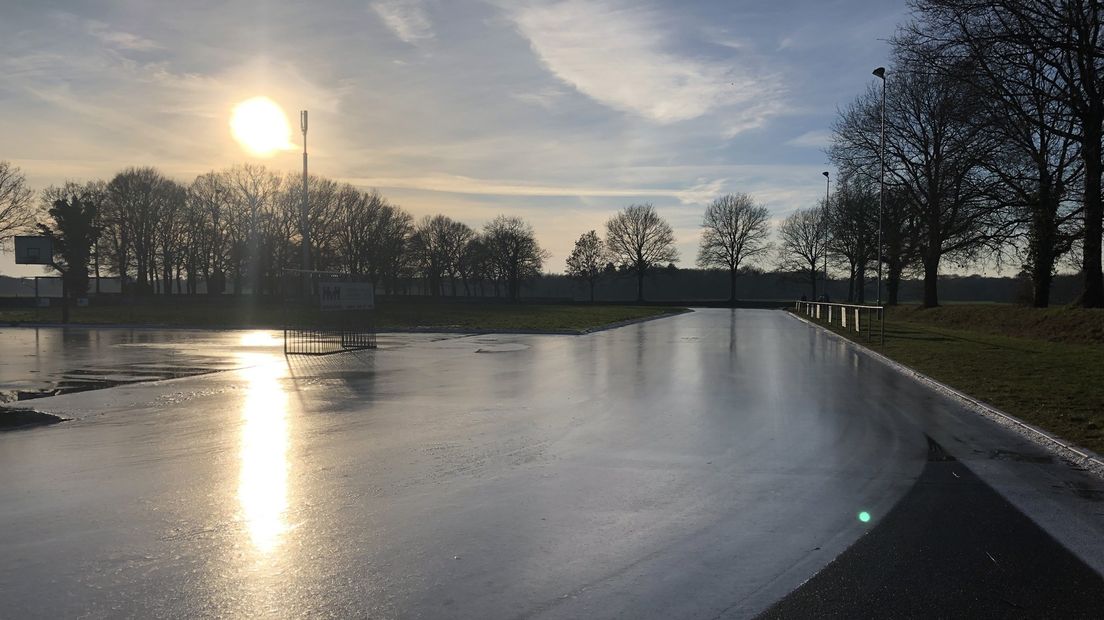 De ijsbaan van Noordlaren