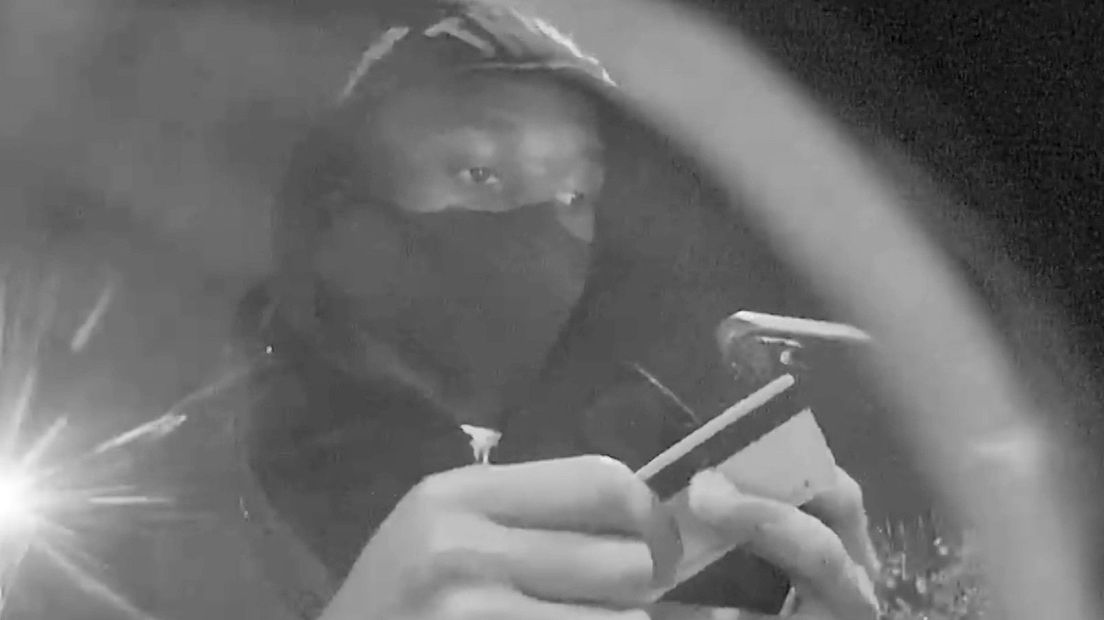 De verdachte in Hoofddorp met de pas van de inwoner van Leimuiden