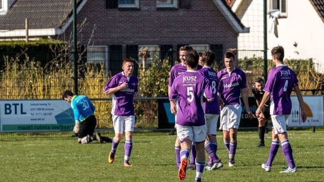 Bruse Boys is kampioen en promoveert