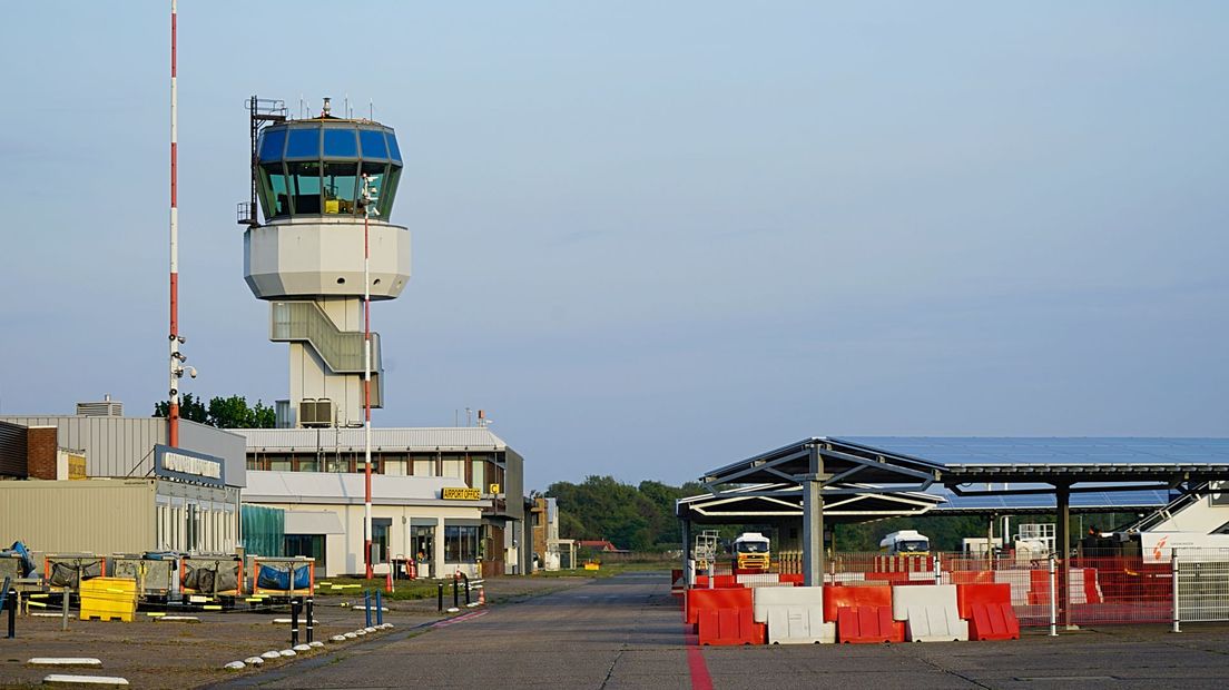 Provincie heeft geen idee wat FB Oranjewoud met Airport Eelde wil - RTV Drenthe