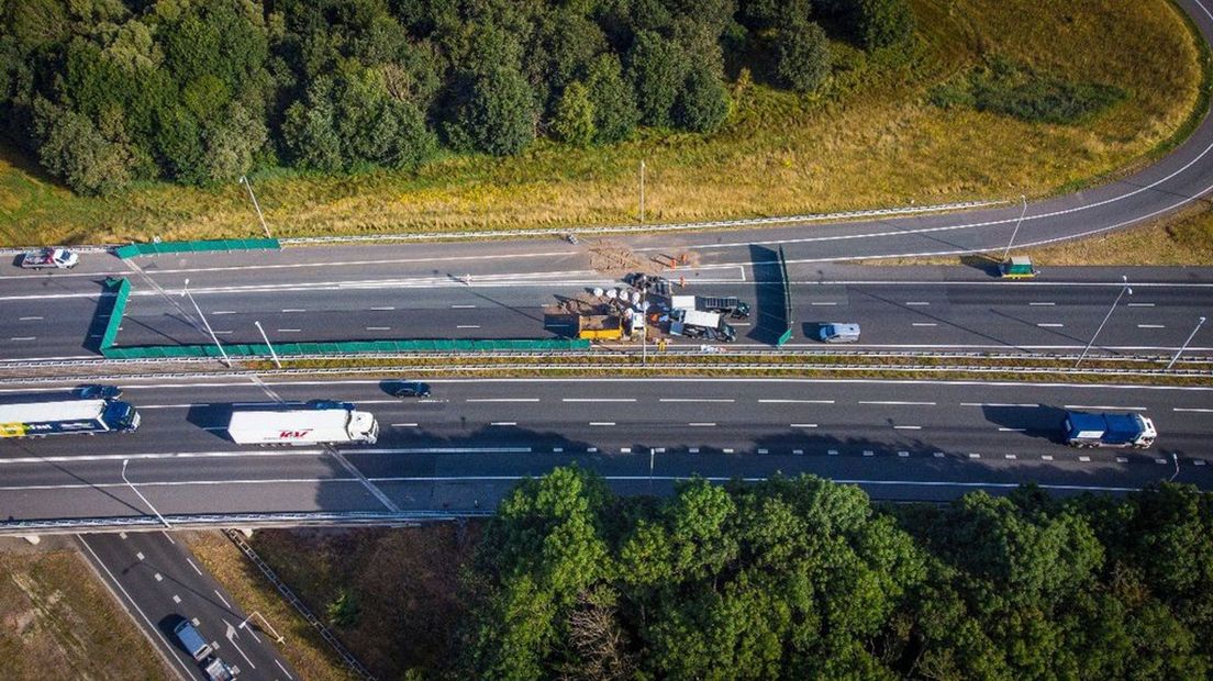 Boeren veroorzaken gedoe op de A1 bij Voorst.