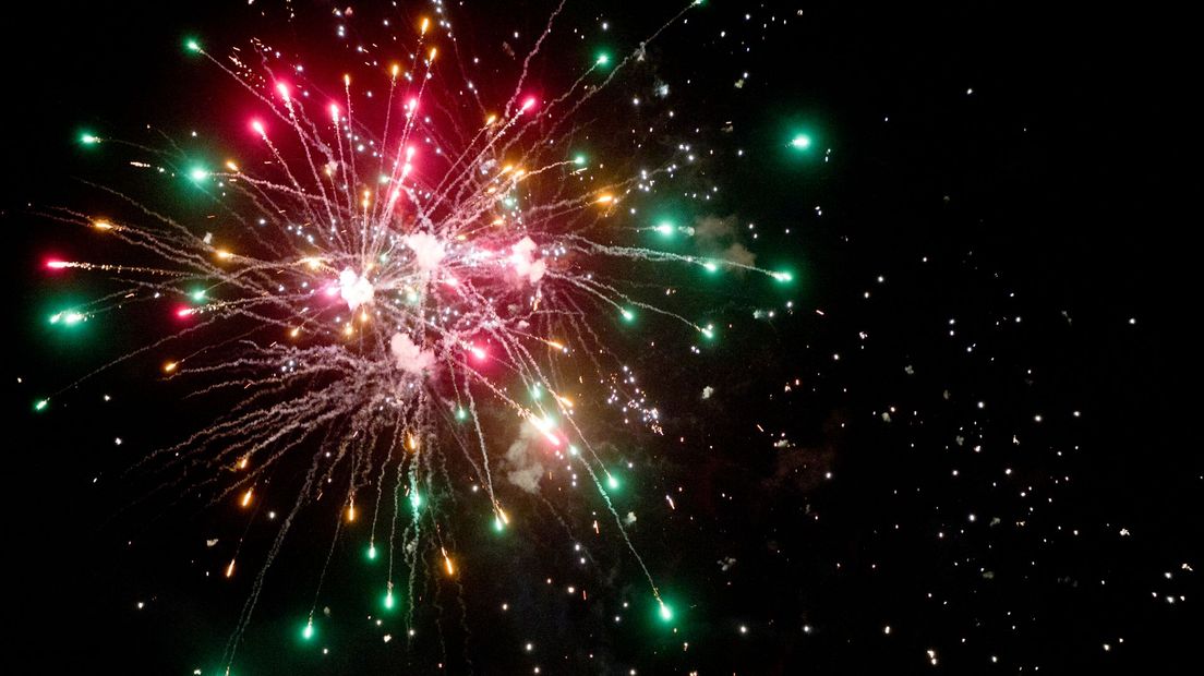 Stelling Vuurwerk afsteken kan mij niet lang genoeg duren RTV Drenthe