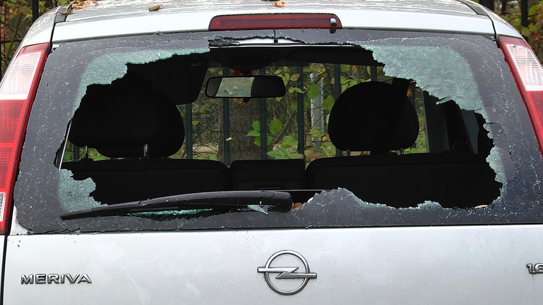 Auto-inbraken bij Wilhelmina Ziekenhuis Assen